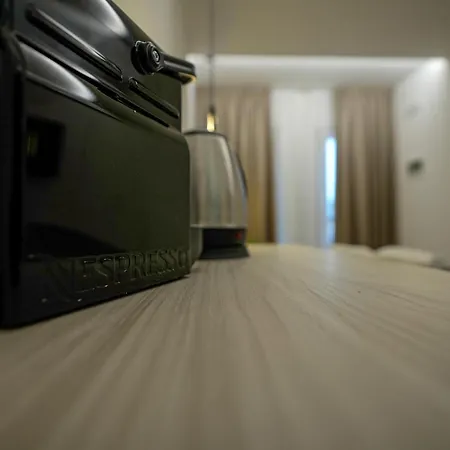 Domus Smeralda 게스트하우스 4*