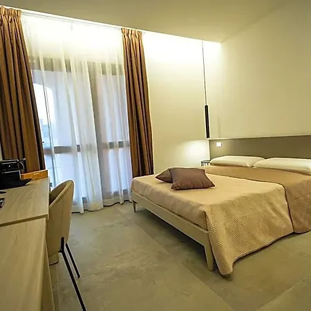 Pensionat Domus Smeralda 4*